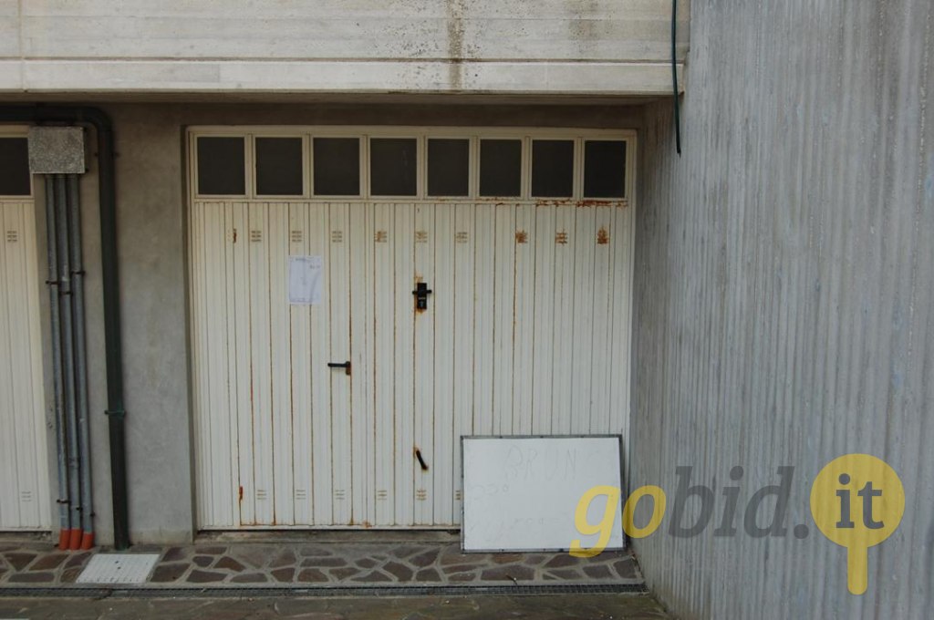 Garage 27- Edificio B1-Montarice- Porto Recanati
