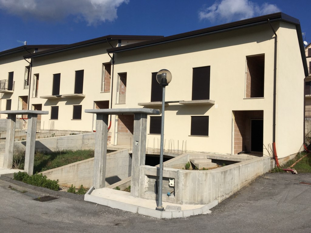 Zone construite à Tito (PZ) - LOT 4