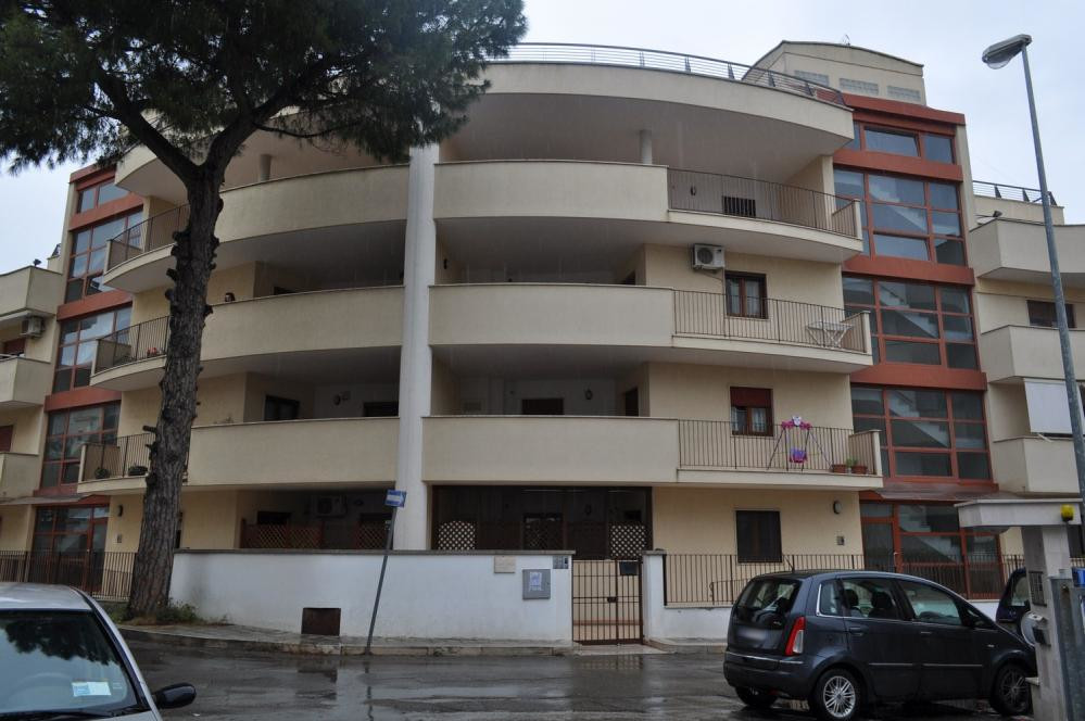 Apartment with uncovered parking space in Noci (BA)