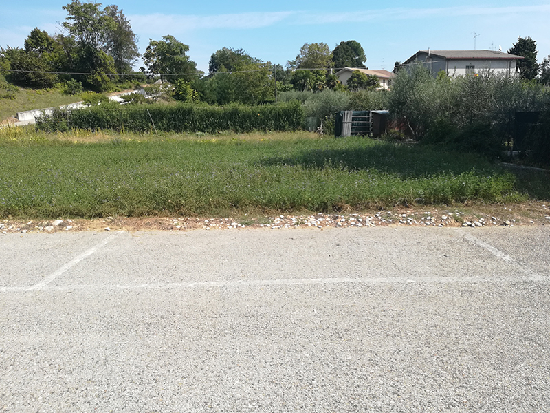 Vaga de estacionamento descoberta em Teramo - LOTE 4