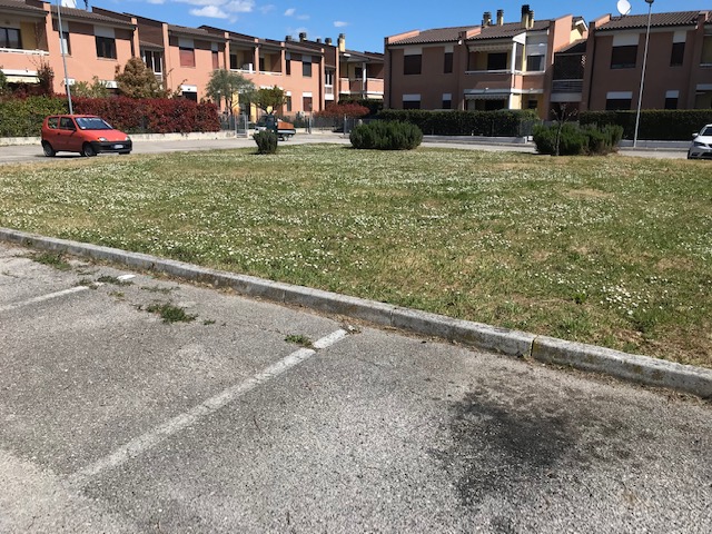 Area urbana ad uso parcheggi a Macerata LOTTO B6 00005