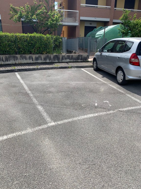 Posto auto scoperto a Macerata - LOTTO B15