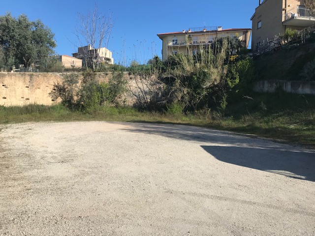 Terreni edificabili a Macerata LOTTO D 00003