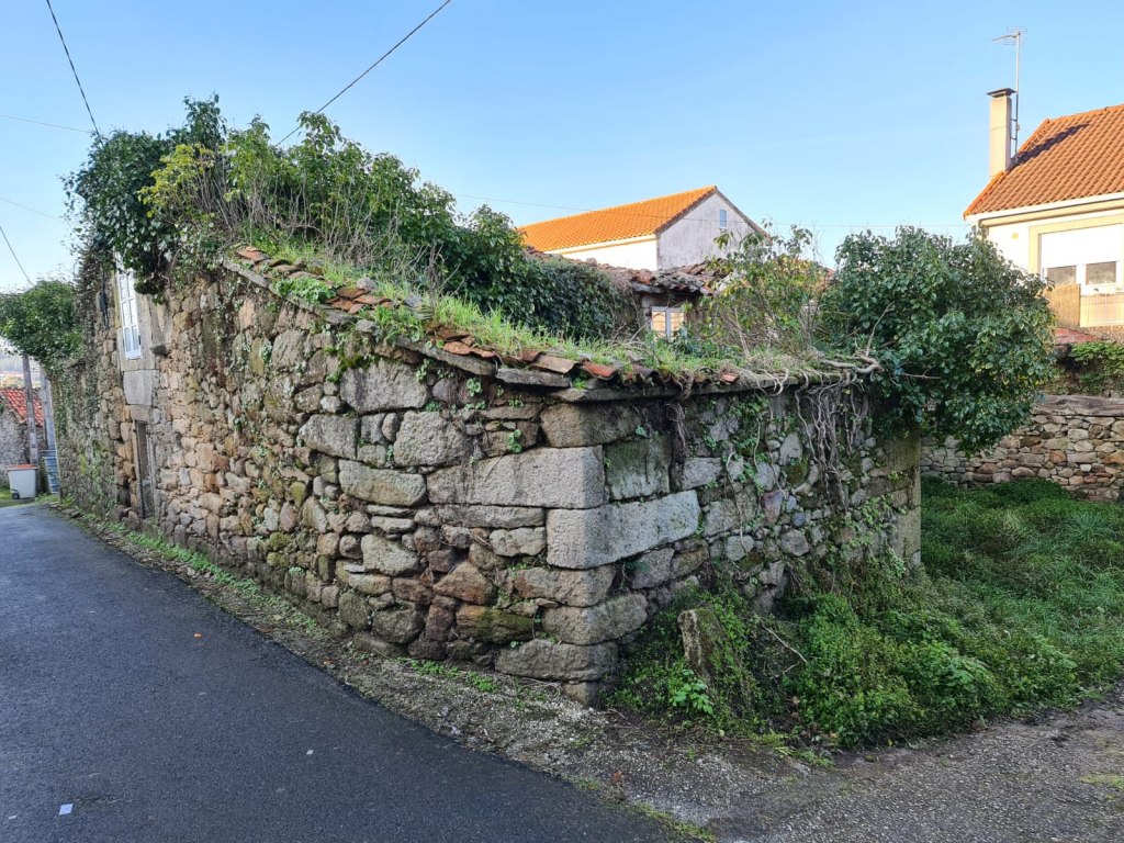 Terreno con rudere a Vimianzo Corcubion A Corua a 00008