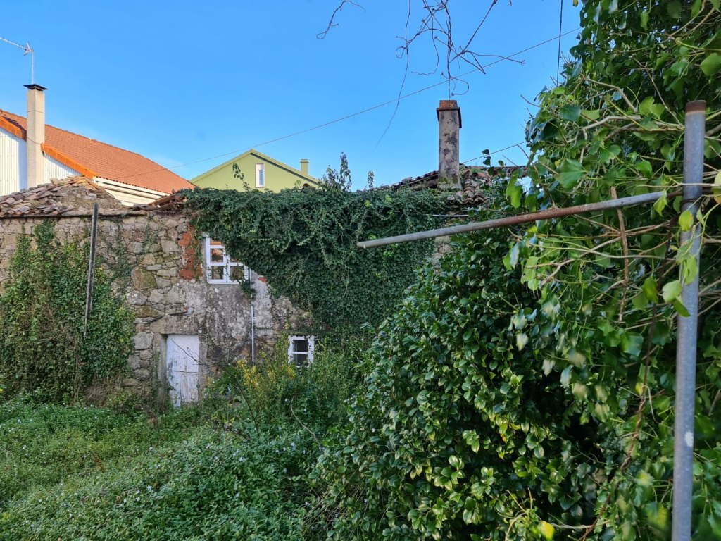 Terreno con rudere a Vimianzo Corcubion A Corua a 00010