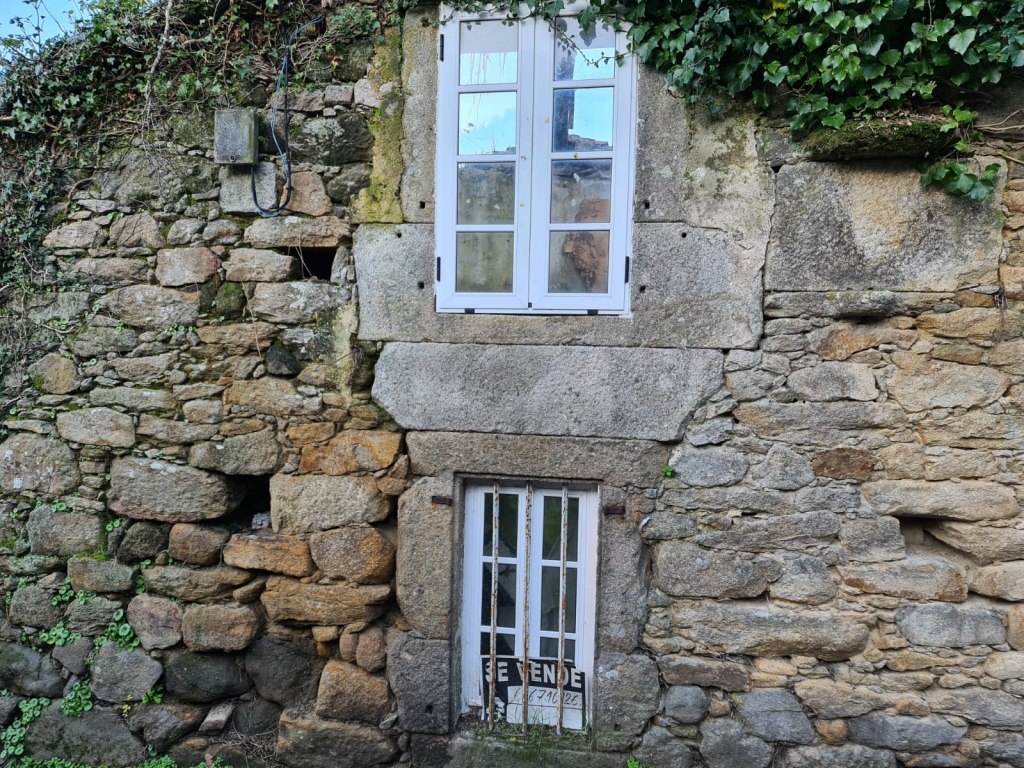 Terreno con rudere a Vimianzo Corcubion A Corua a 00018