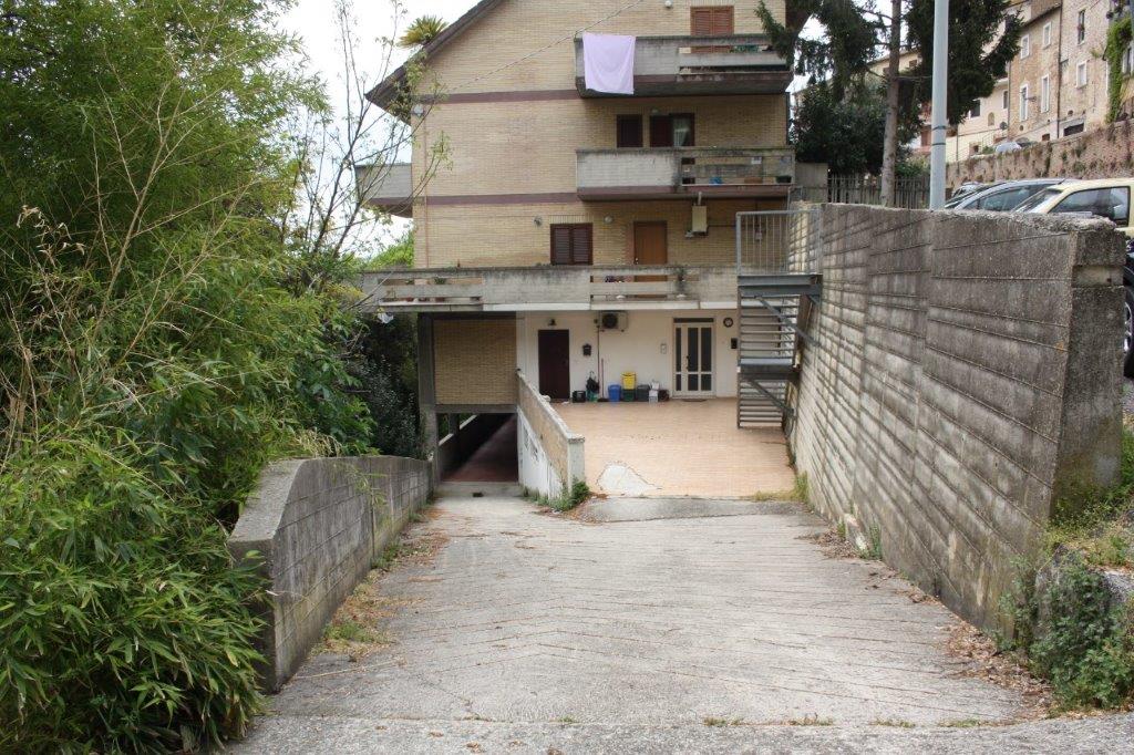 Appartamento con cantina a Spinetoli (AP) - LOTTO 5