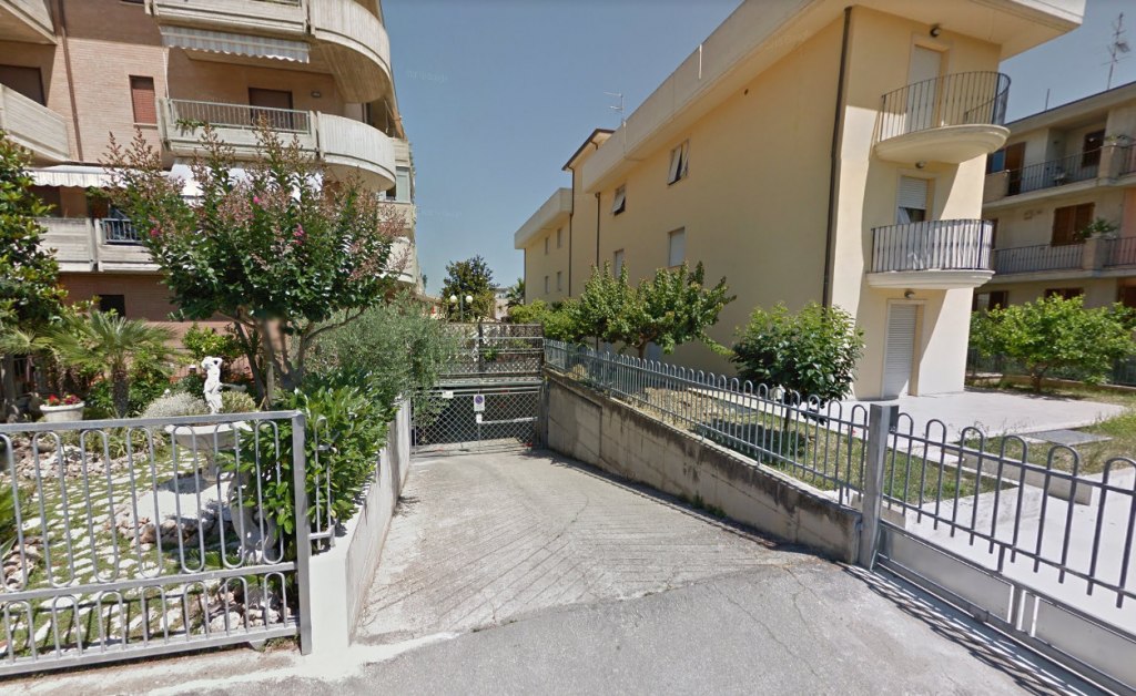 Entrepôt à San Benedetto del Tronto (AP) - LOT 66