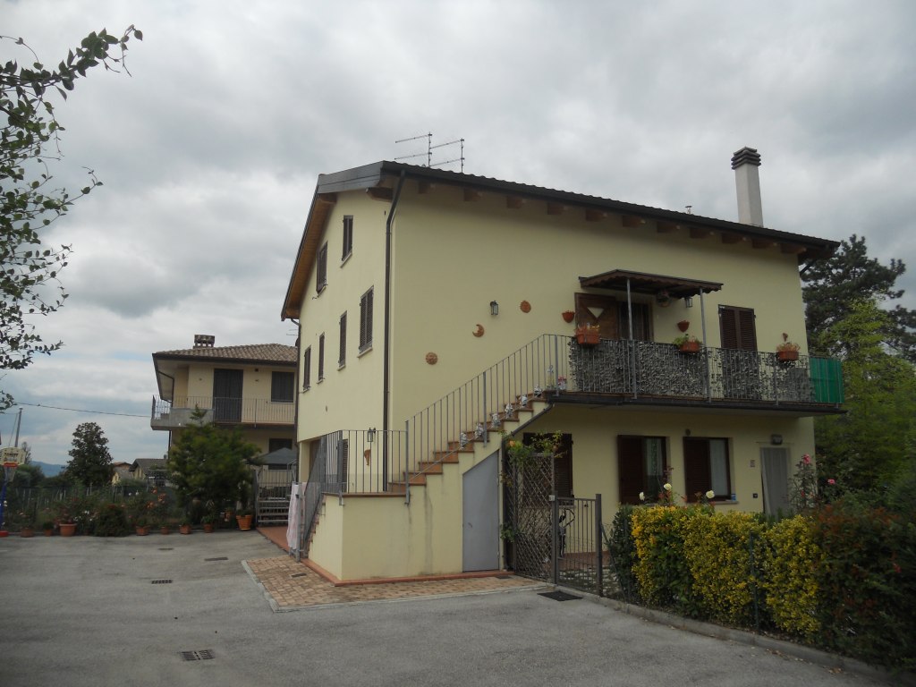Apartment with garage in Assisi (PG)