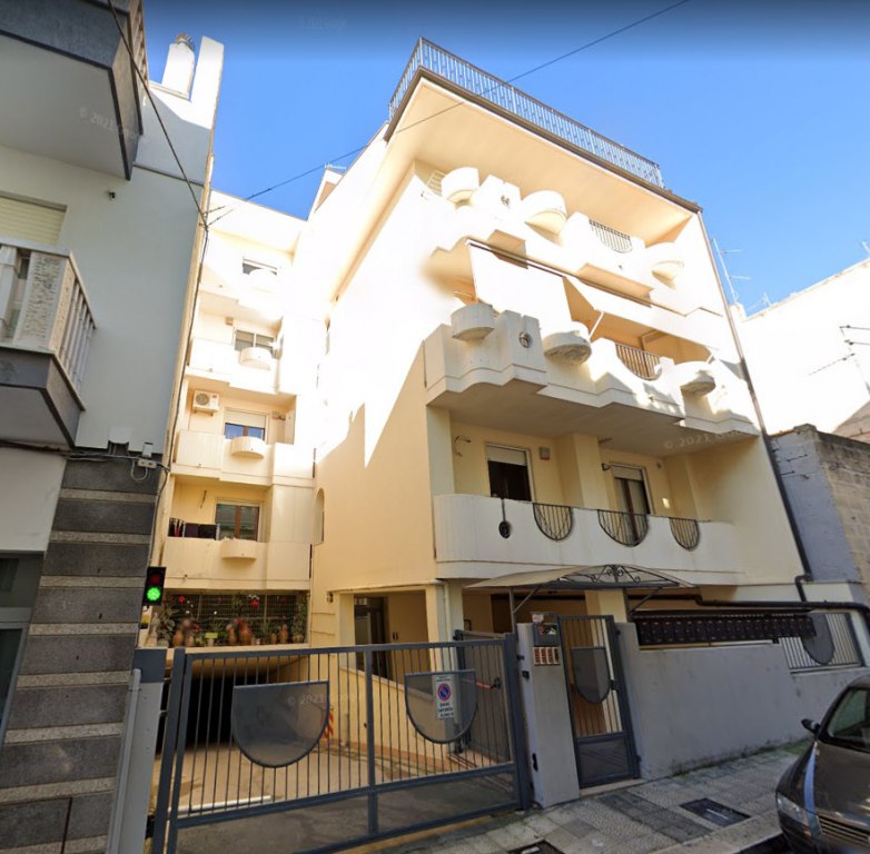 Apartamento com garagem em Gravina in Puglia (BA)