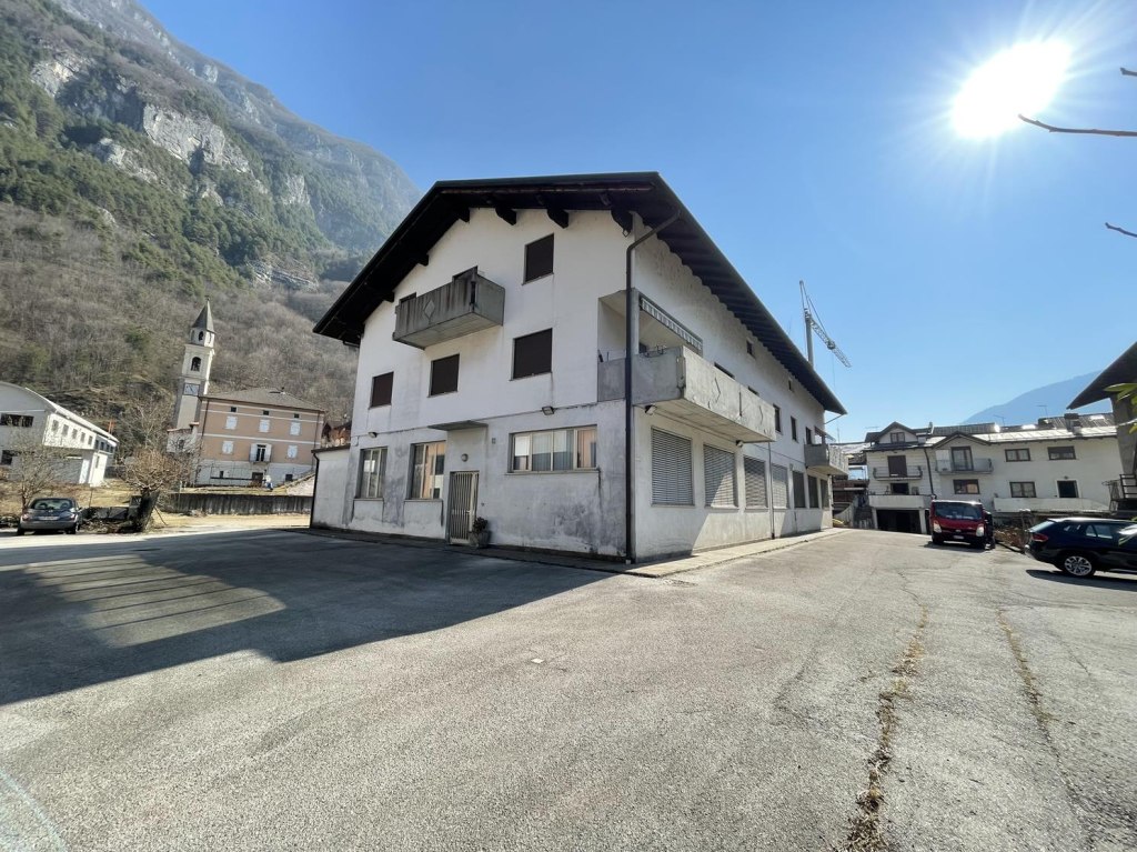Artisanal building with warehouse in Grigno (TN) - LOT 2