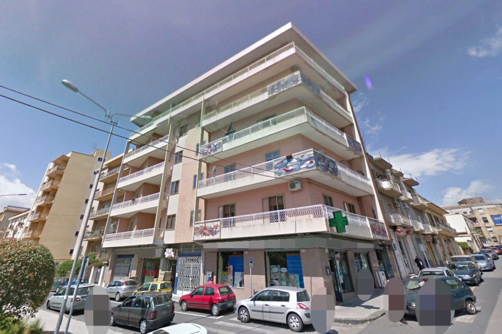 Appartamento con cantina e soffitta a Caltagirone (CT) LOTTO 5 00002