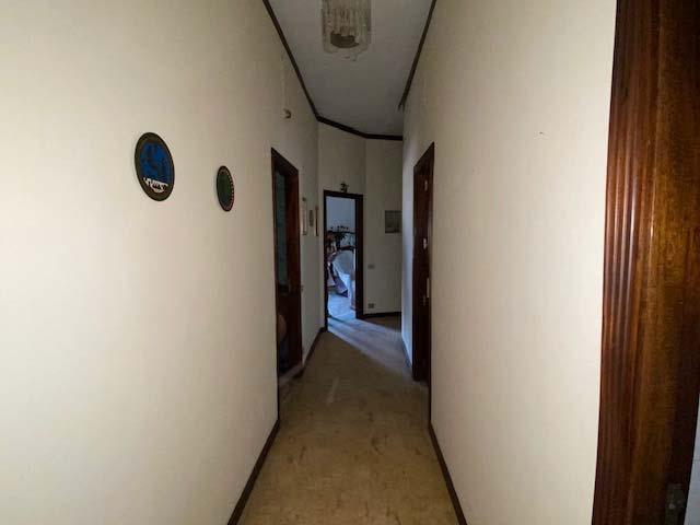 Appartamento con cantina e soffitta a Caltagirone (CT) LOTTO 5 00009