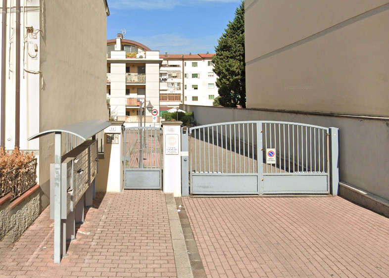 Garage a Sesto Fiorentino (FI) - SUB 76