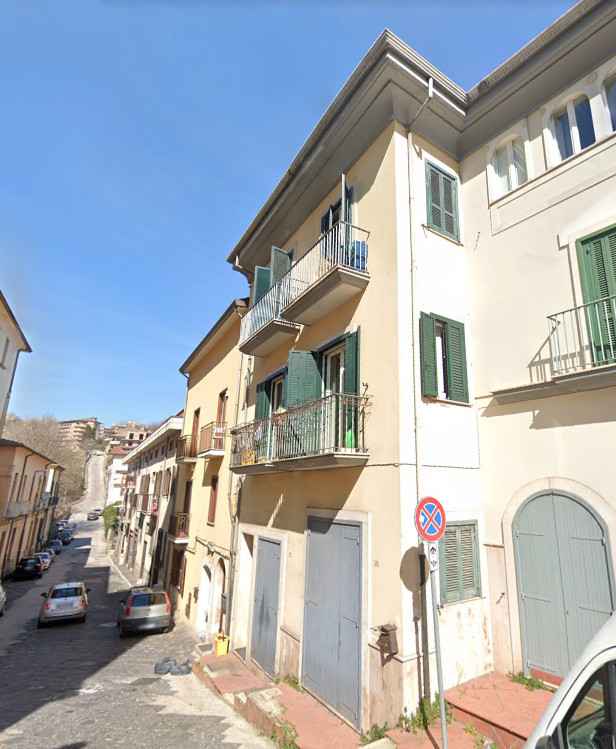 Apartment with cellar in Avellino