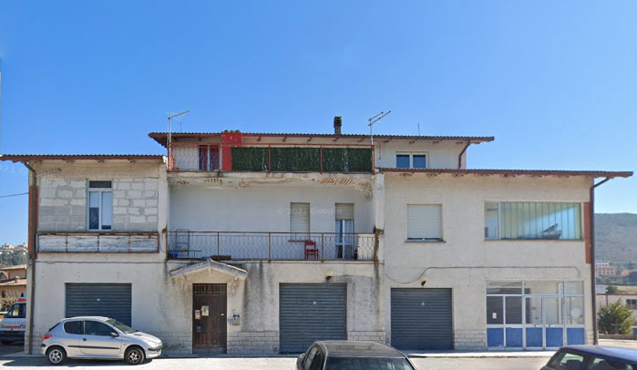 Commercial property, workshop and garage in Fossato di Vico (PG)