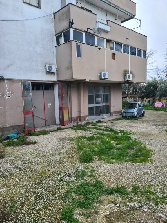 Garage in Sant'Angelo Romano (Rome) - LOT 1