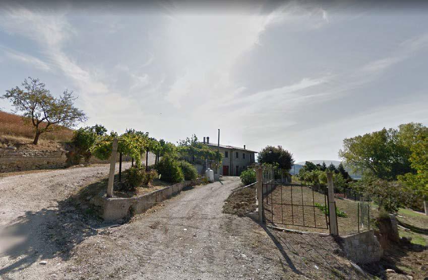 Fabbricati rurali con terreni agricoli a Valfabbrica (PG)