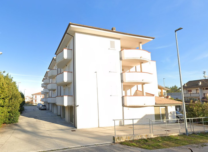 Appartamento con garage e posto auto scoperto a Sant'Egidio alla Vibrata (TE) - LOTTO A2