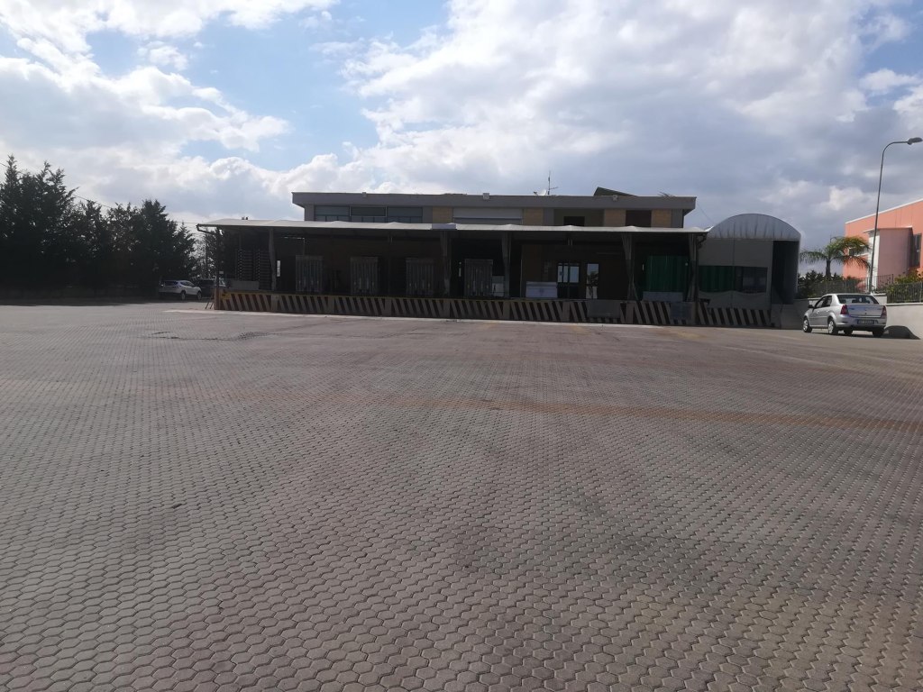 Commercial shed in Niscemi (CL)