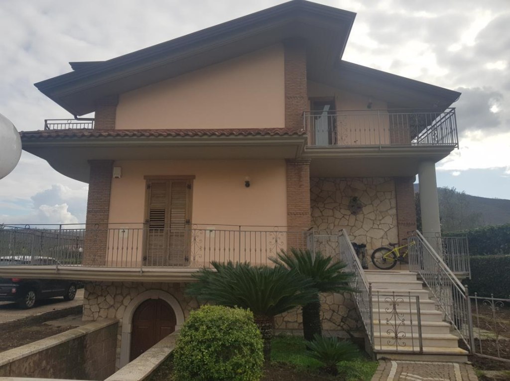 Villa a Monteforte Irpino (AV)