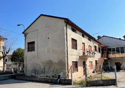 Laboratorio artigianale con abitazione a Trissino (VI) - LOTTO 4