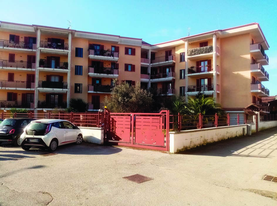 Apartamento e garagem em Telese Terme (BN)