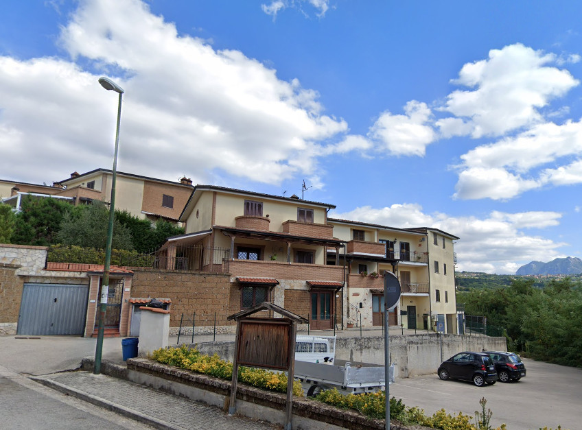 Wohnimmobilie in Pratola Serra (AV) - Los 1