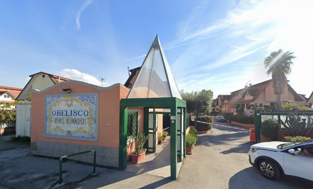Immobile Residenziale a Giugliano in Campania (NA) - lotto 1