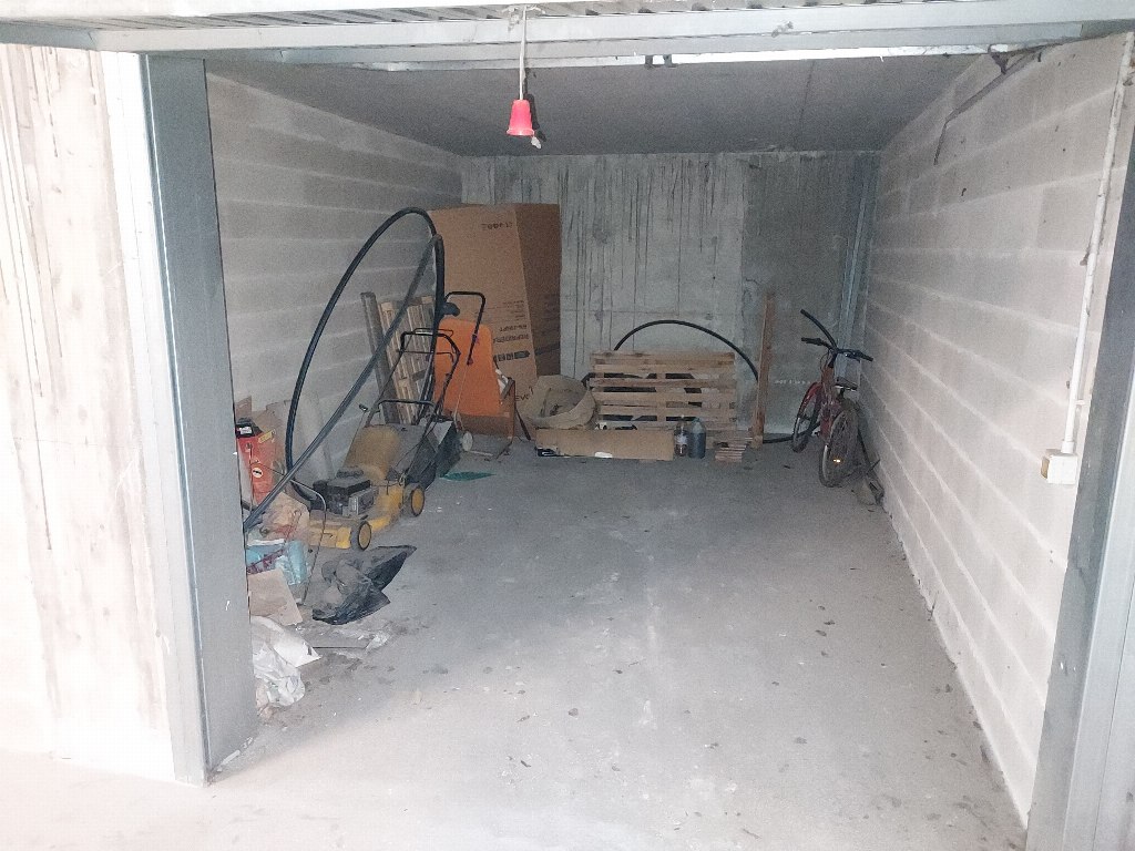 Garage in Verona - LOTTO 4 - OBERFLÄCHENRECHT
