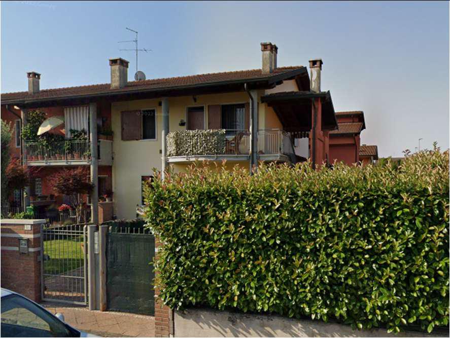 Apartamento com garagem e terreno em Vigasio (VR) - QUOTA 1/2