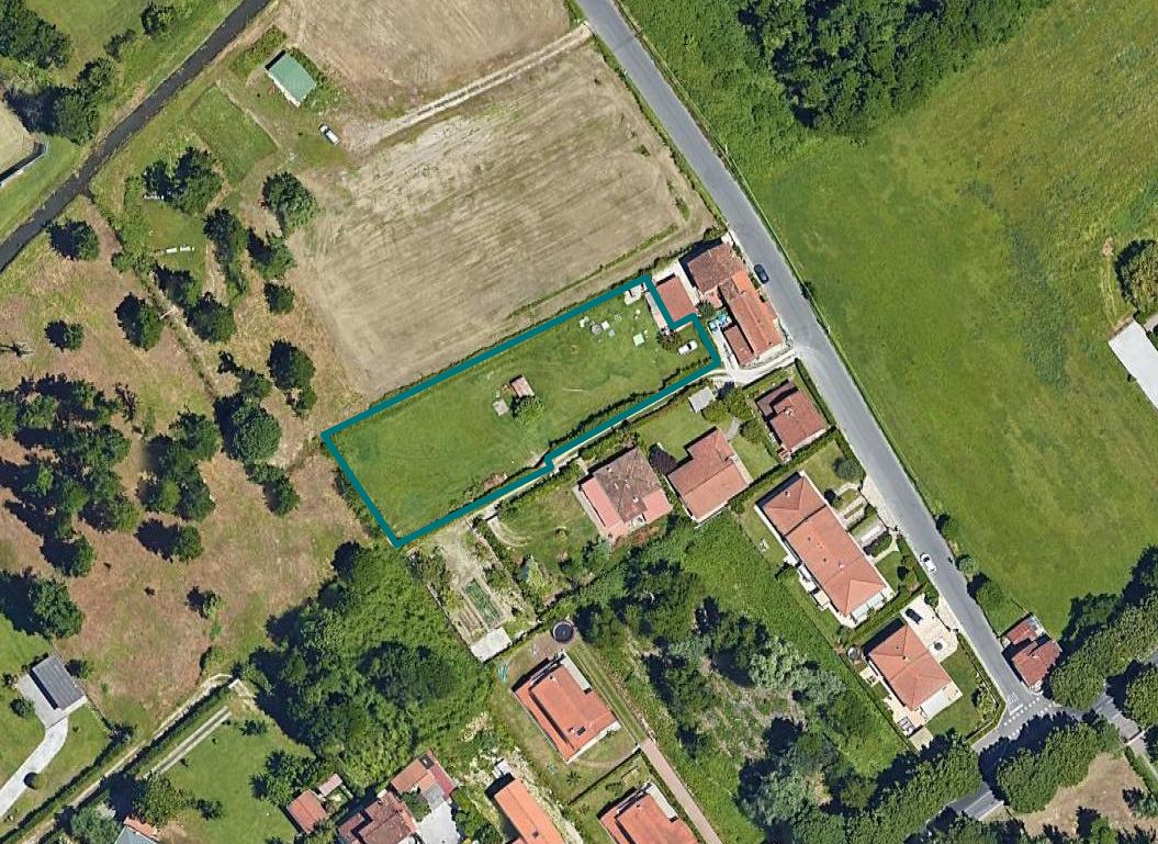 Terreno edificable en Pietrasanta (LU)