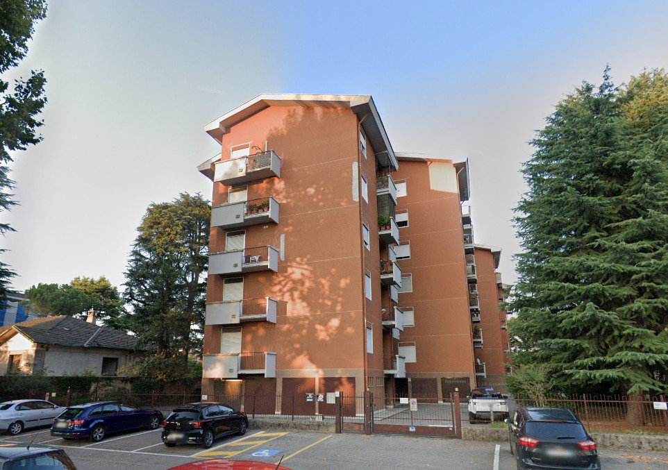 Appartamento e cantina a Castellanza (VA) - LOTTO 14