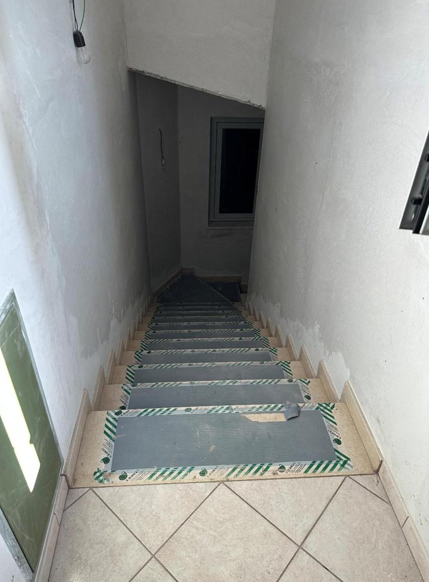 asta Palazzo Stabile a Pignola PZ 00005 asta Palazzo Stabile a Pignola PZ 00005