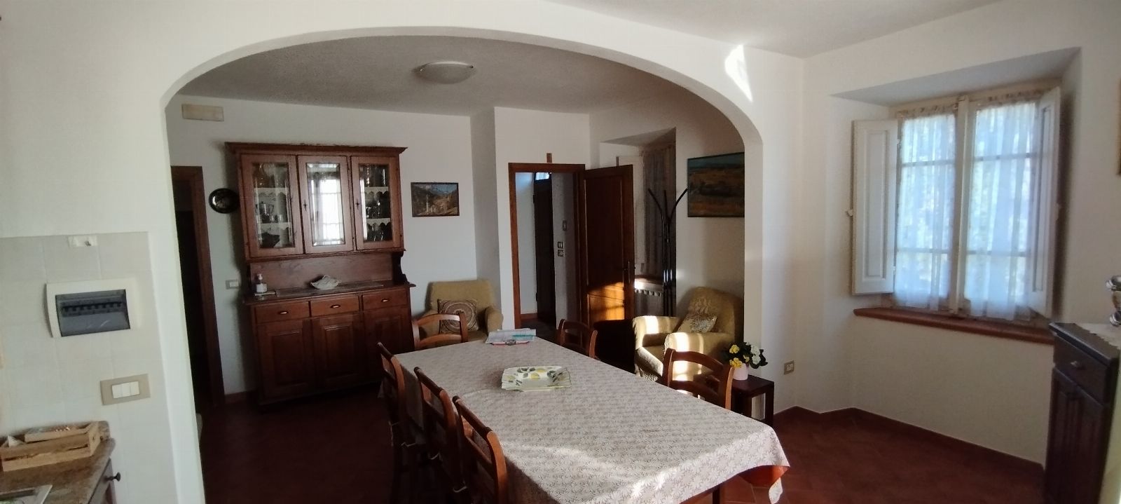 Abitazione con annessi e terreno a Cortona (AR) - LOTTO 1