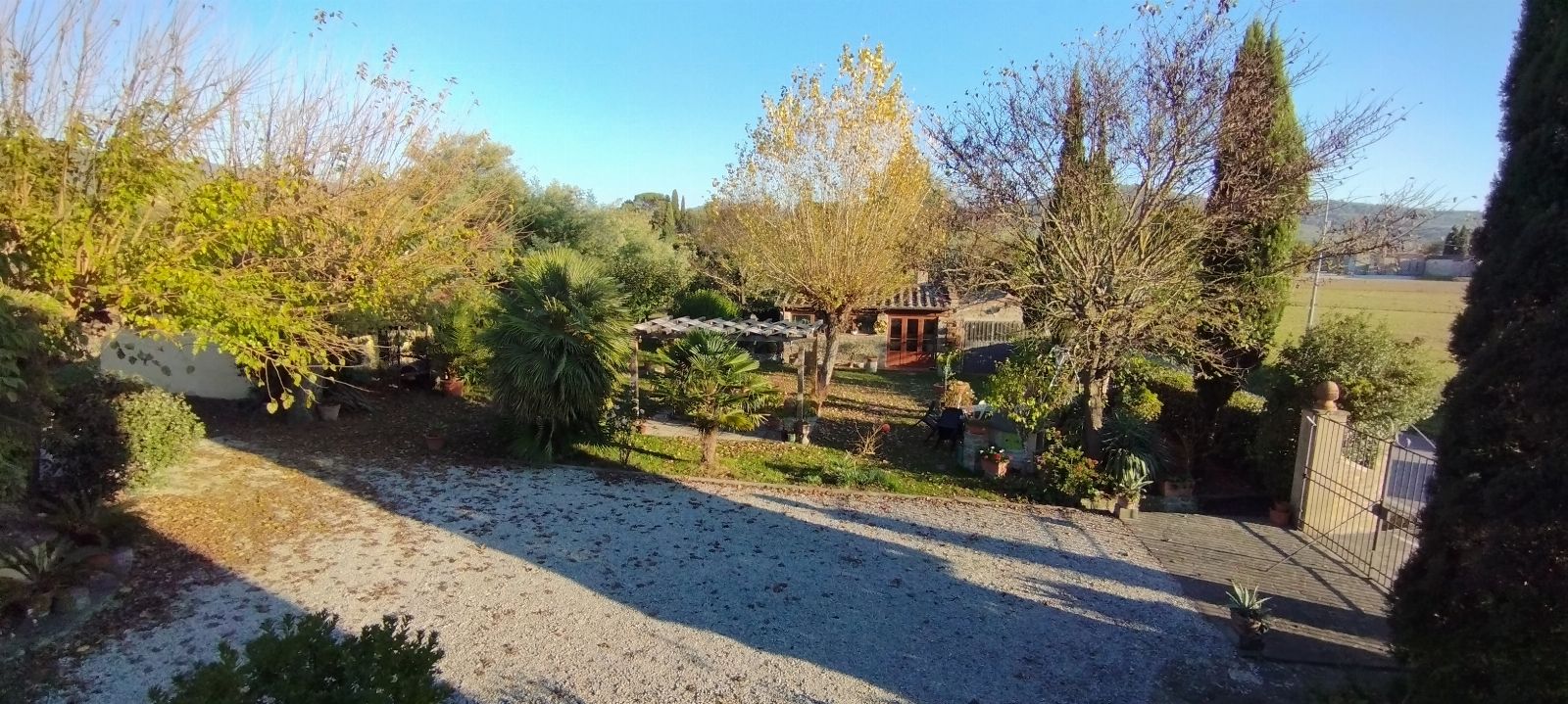 Abitazione con annessi e terreno a Cortona (AR) - LOTTO 1