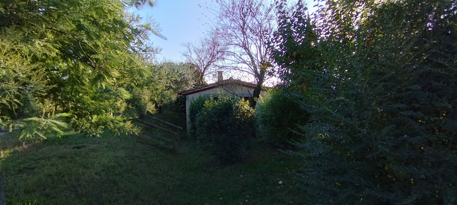 Abitazione con annessi e terreno a Cortona (AR) - LOTTO 1