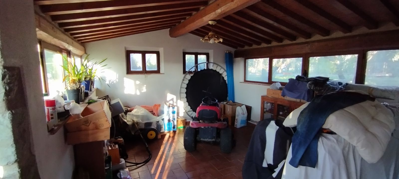 Abitazione con annessi e terreno a Cortona (AR) - LOTTO 1