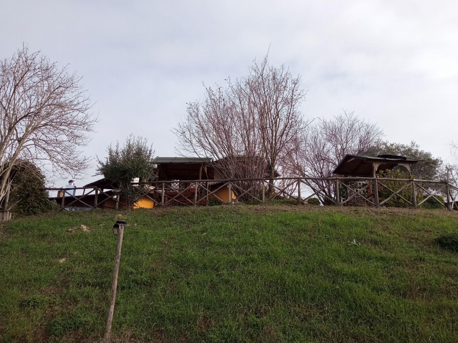 Strutura destinada a agriturismo a Torricela Sicura (TE)