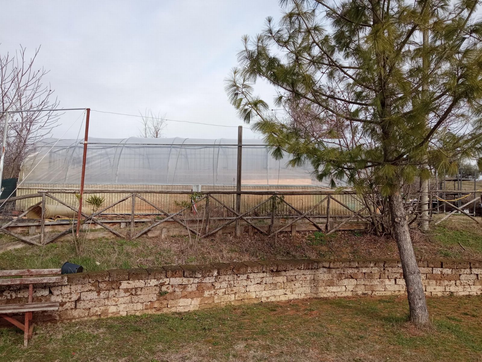 Strutura destinada a agriturismo a Torricela Sicura (TE)