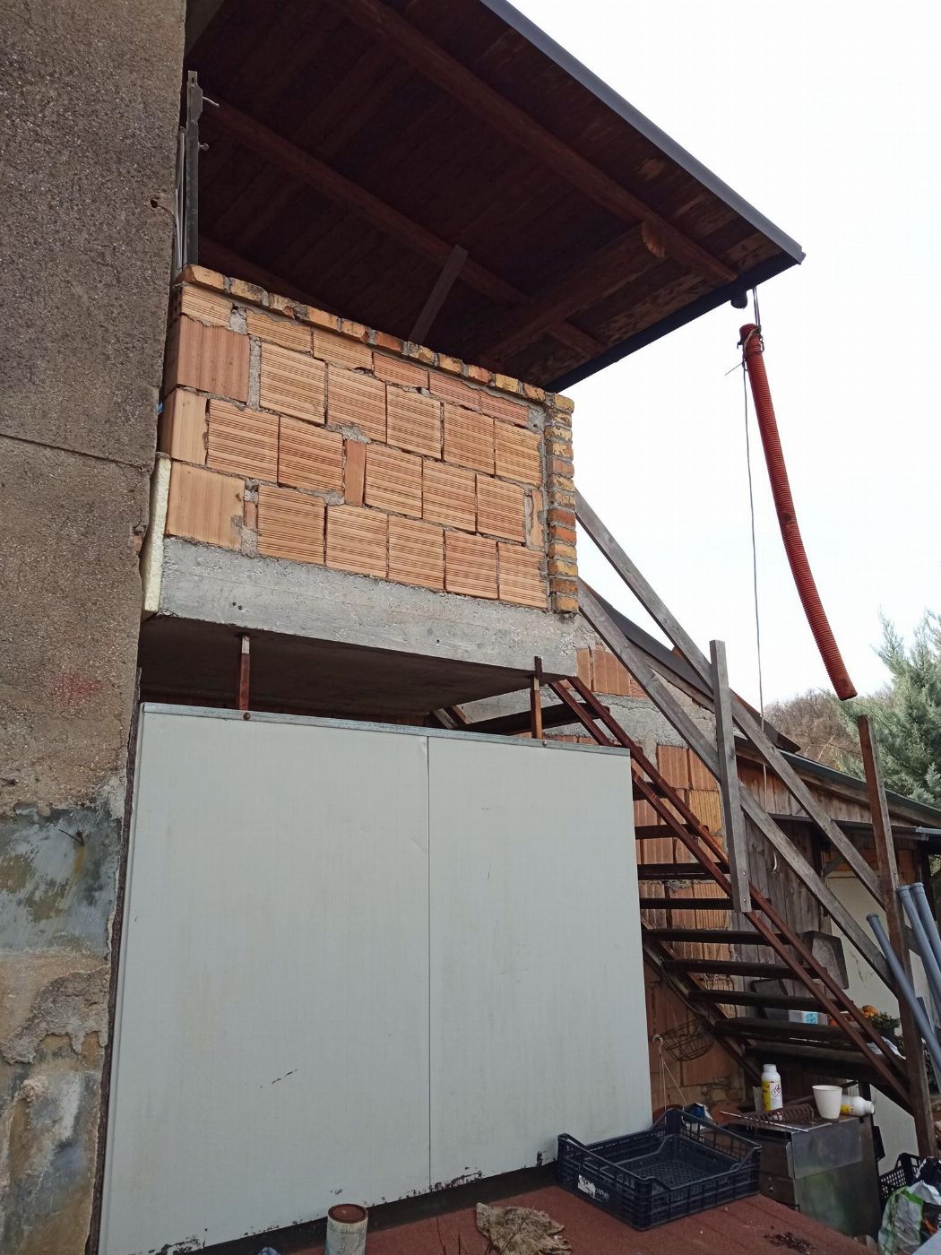 Strutura destinada a agriturismo a Torricela Sicura (TE)