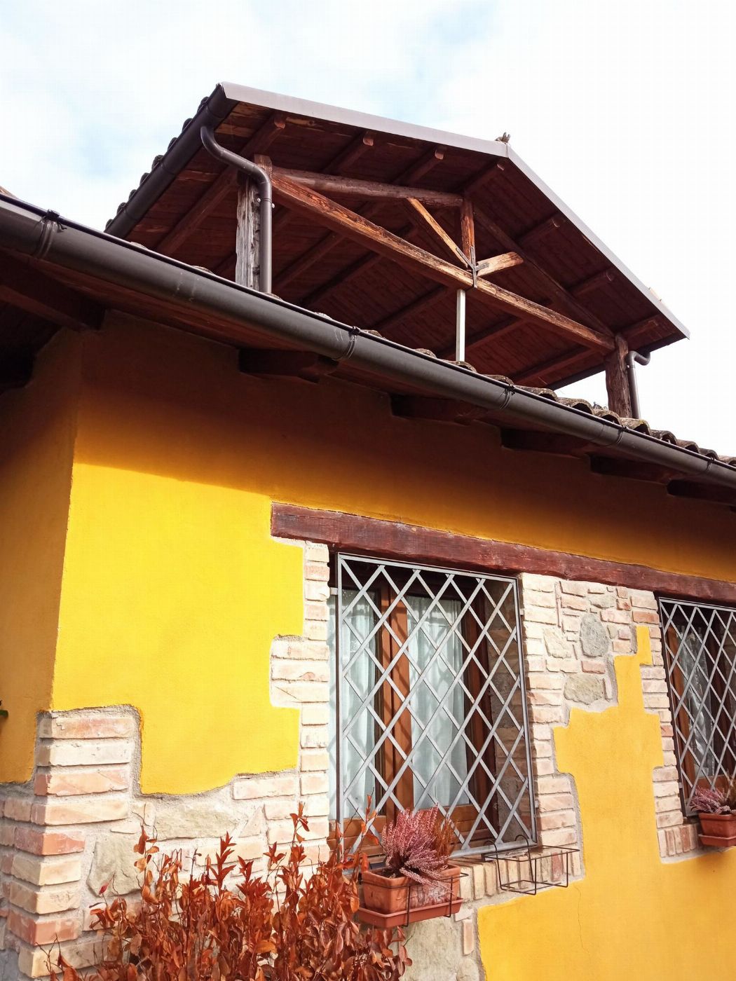 Strutura destinada a agriturismo a Torricela Sicura (TE)