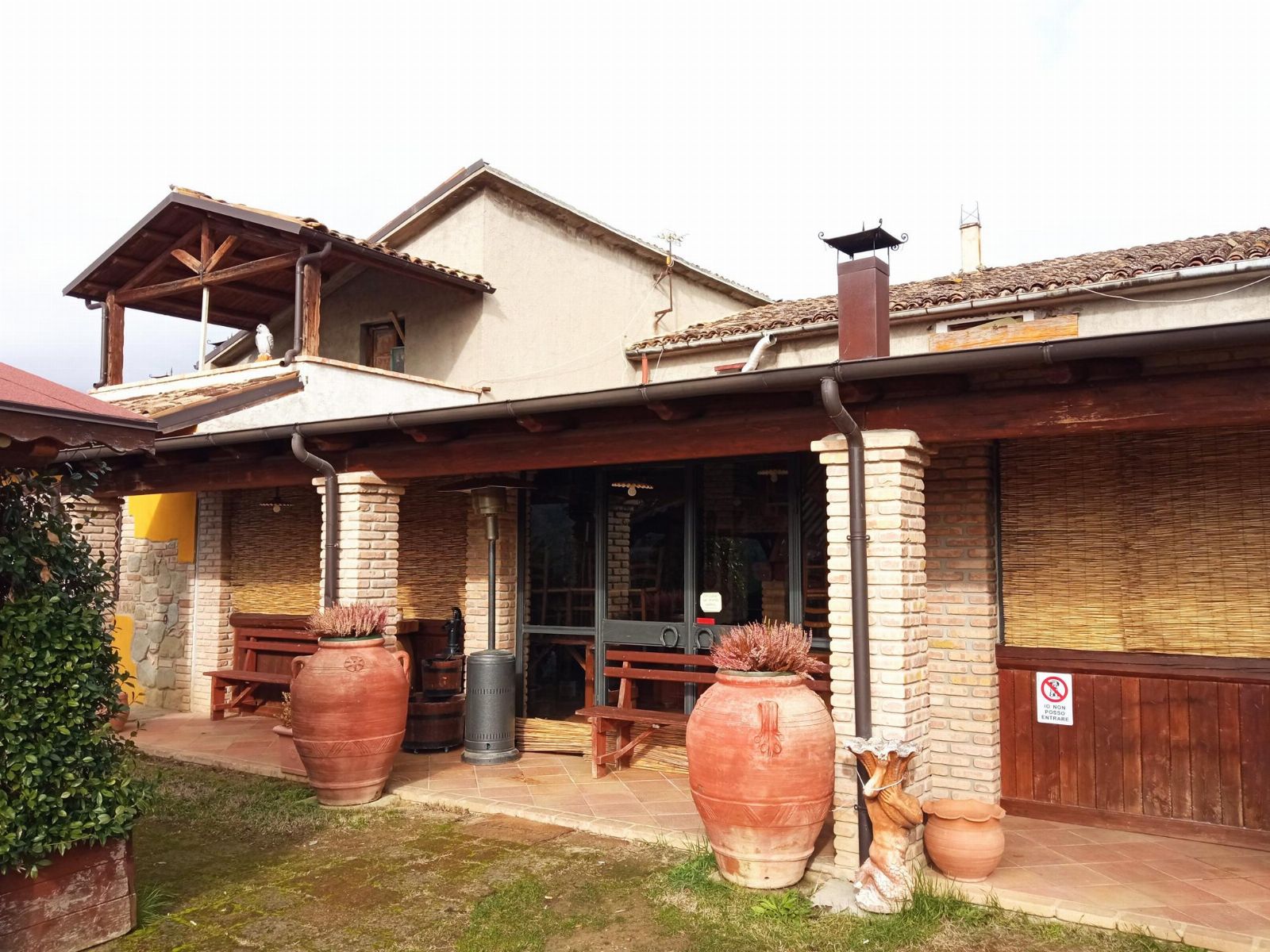 Strutura destinada a agriturismo a Torricela Sicura (TE)