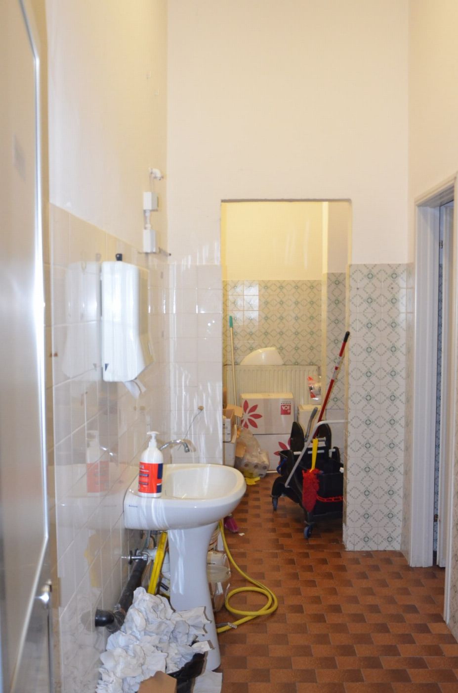 asta Magazzino a Trieste 00017 asta Magazzino a Trieste 00017