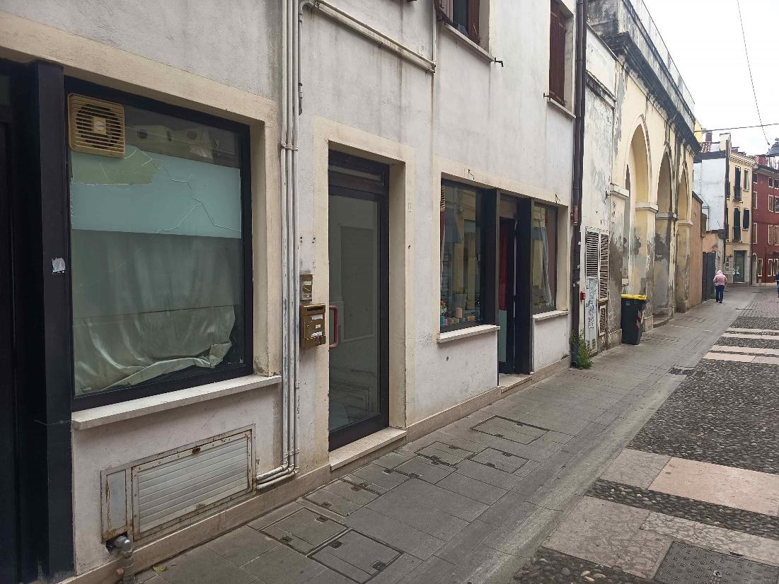 asta Appartamento a Rovigo 00014 asta Appartamento a Rovigo 00014