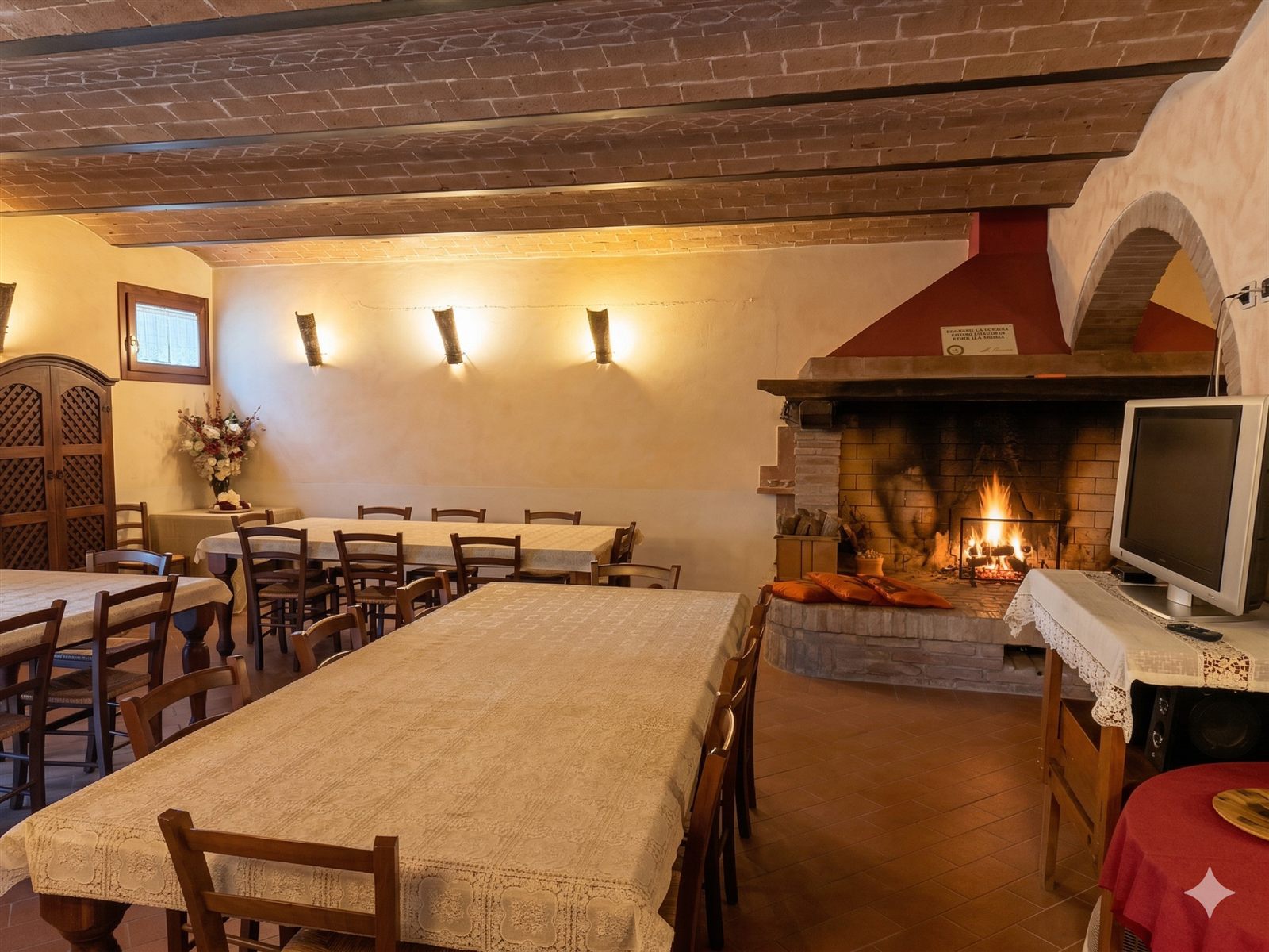 Cucina con camino